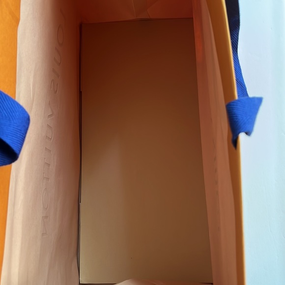 Louis Vuitton Shopping Bag Oversized - Picture 4 of 11